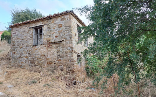 Detached stone house in Kornos