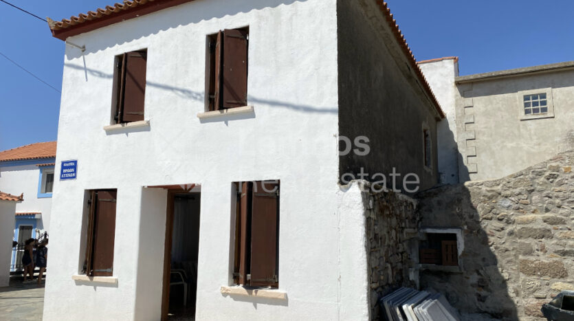 Μονοκατοικία στα Λύχνα